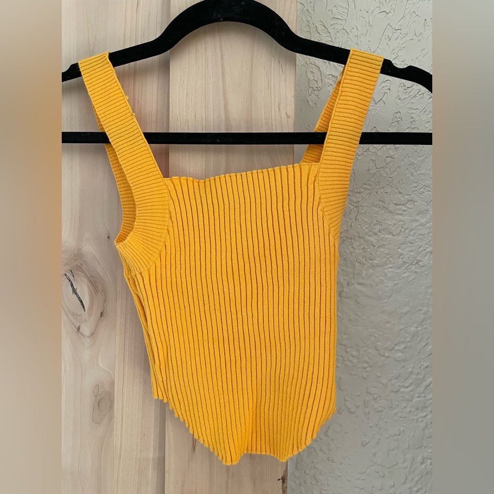 Kendall & Kylie tank top